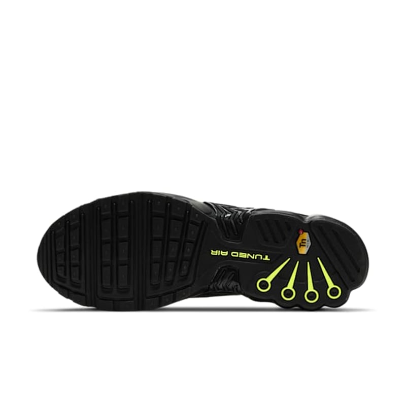 Nike Air Max Plus 3 DJ6877-001 02