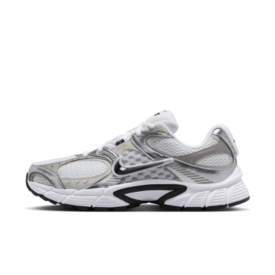 Nike V5 RNR HQ7901-107 01