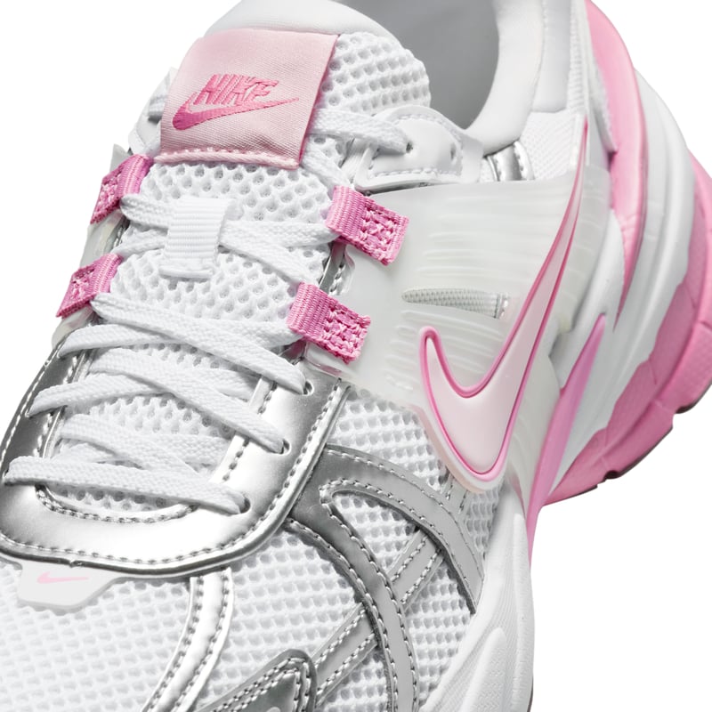 Nike V2K Run trainers "White & Pink Foam" | Women | SportStyle | 07 | SPORTSHOWROOM