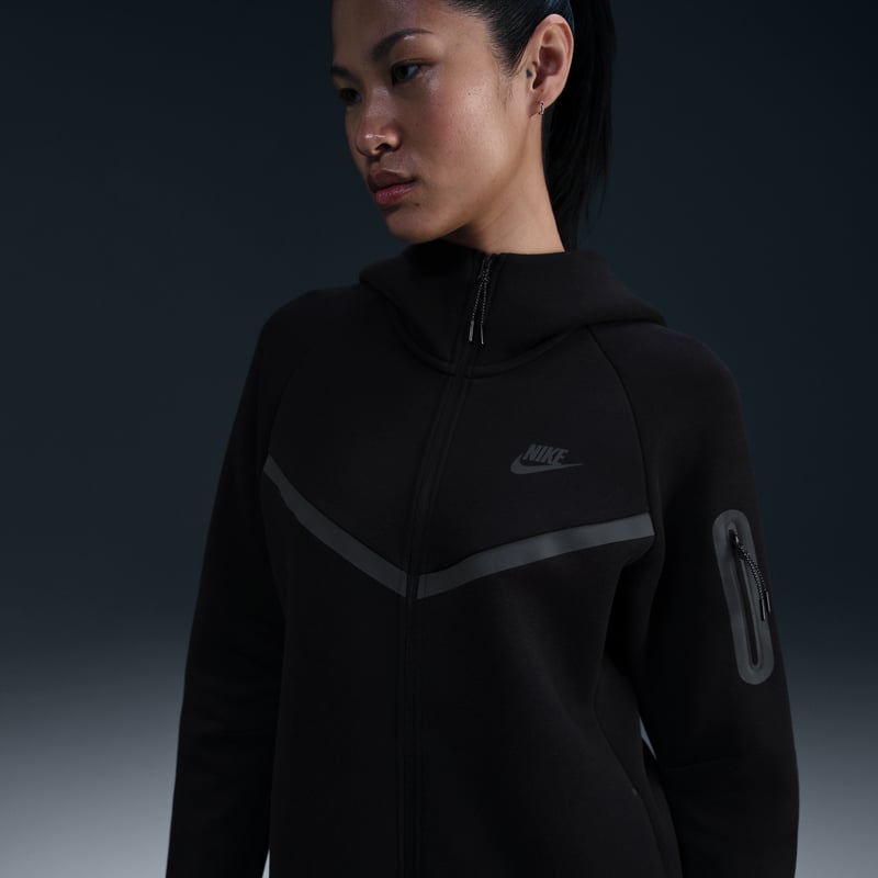 Nike Tech Fleece Windrunner HV6747-010 01