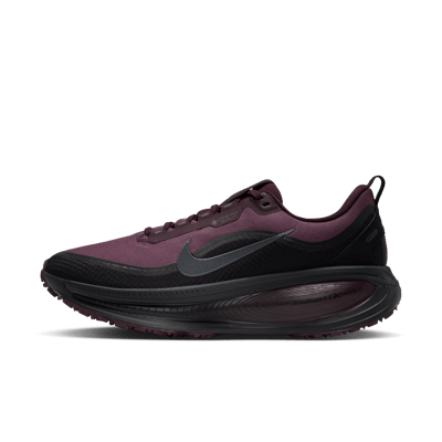 Nike Vomero 18 GORE-TEX hardloopschoenen "Burgundy Crush & Black" | Heren | Hardlopen | 01 | SPORTSHOWROOM