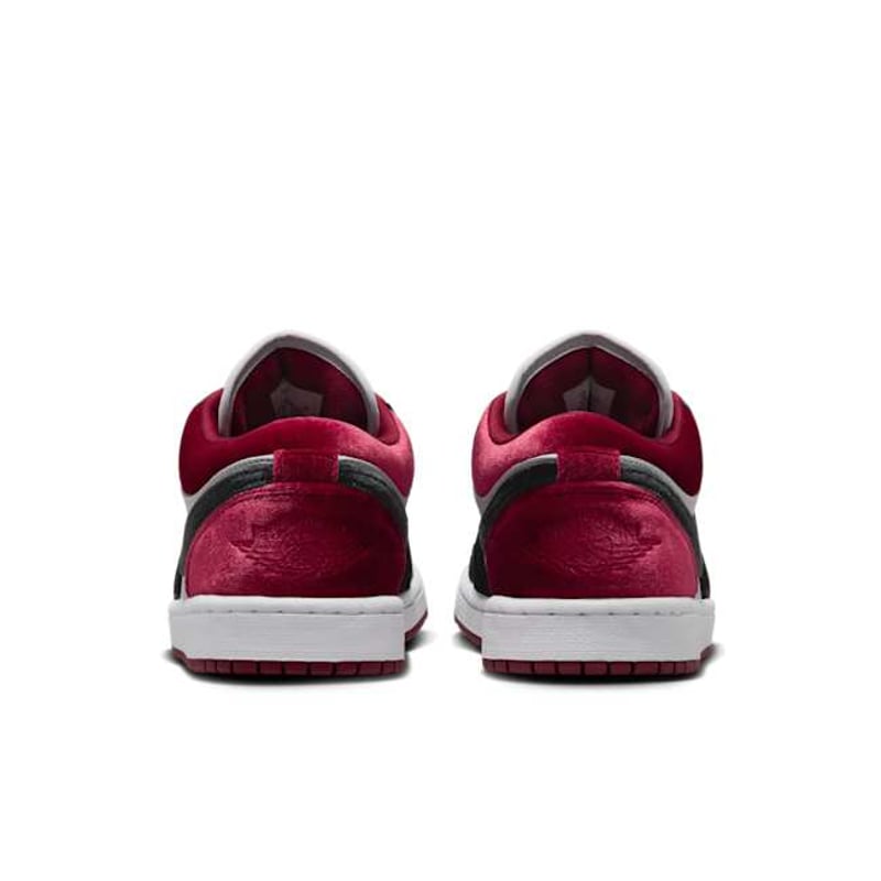Jordan 1 Low SE FZ3242-001 06
