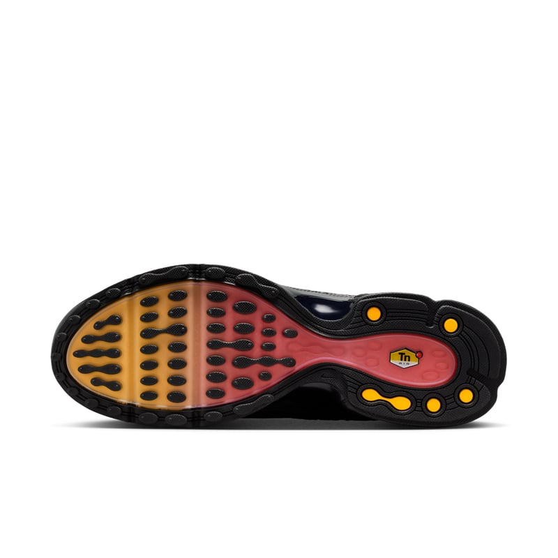 Tenisky Nike Air Max Plus 7 "Medium Ash & Dark Copper" | Muži | Sportstyle | 02 | SPORTSHOWROOM