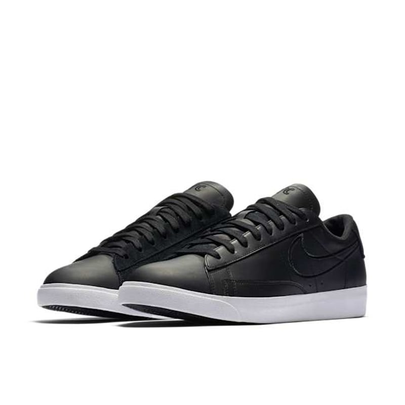 Nike Blazer Low LX AA3000-001 05