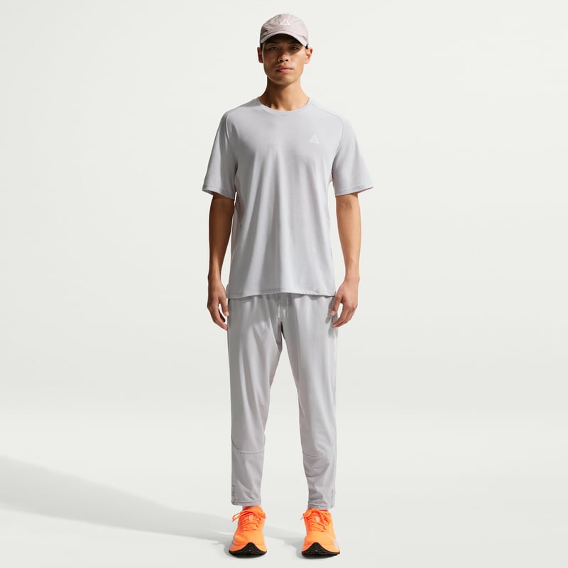 Nike ACG 'Solar Chase' Dri-FIT ADV Shirt "Grey Fog & College Grey" | Men | Outdoor | 04 | SPORTSHOWROOM