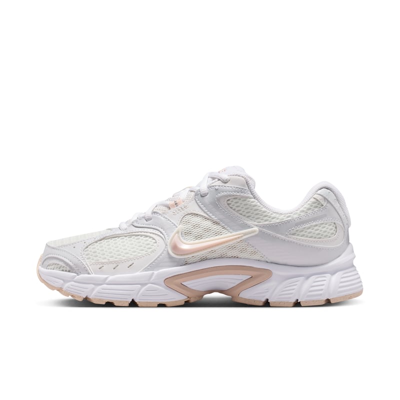 Sneakersy Nike V5 RNR "Summit White & Silt Red" | Kobiety | Sportstyle | 01 | SPORTSHOWROOM