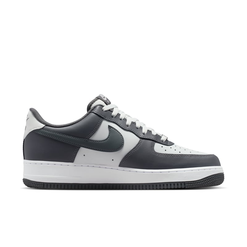 Nike Air Force 1 '07 sneakers "Photon Dust & Dark Grey" | Heren | Sportstyle | 02 | SPORTSHOWROOM