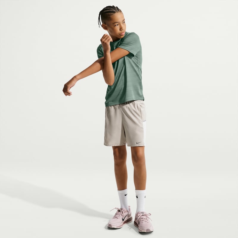 Camiseta Nike Miler Dri-FIT "Clay Green" | Niños | | 04 | SPORTSHOWROOM