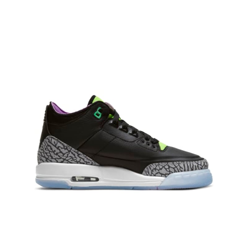 Jordan 3 Retro DA2304-003 03