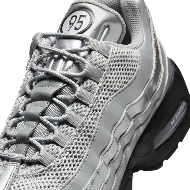 Nike Air Max 95 SE Big Bubble ‘Total 90 Pack’ trainers "Metallic Silver" | Men | SportStyle | 07 | SPORTSHOWROOM