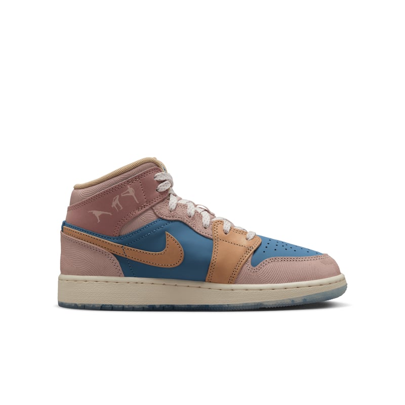 Jordan 1 Mid FN7452-400 03