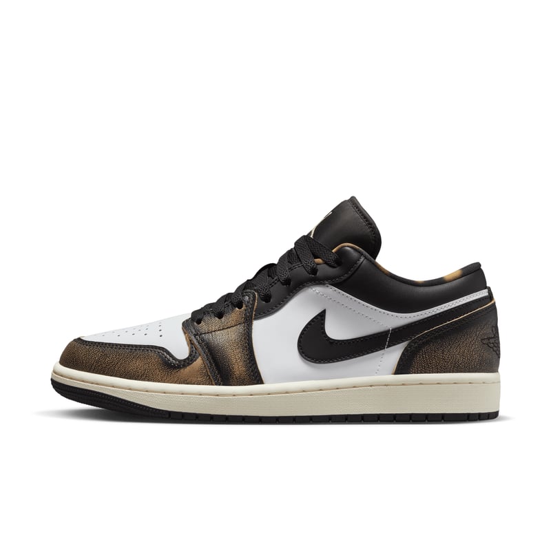 Jordan 1 Low SE DQ8422-001 01