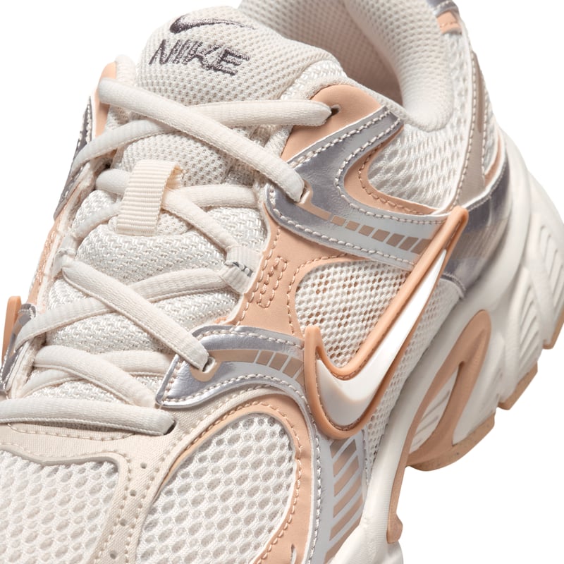 Nike V5 RNR sneakers "Phantom & Shimmer" | Dames | Sportstyle | 07 | SPORTSHOWROOM