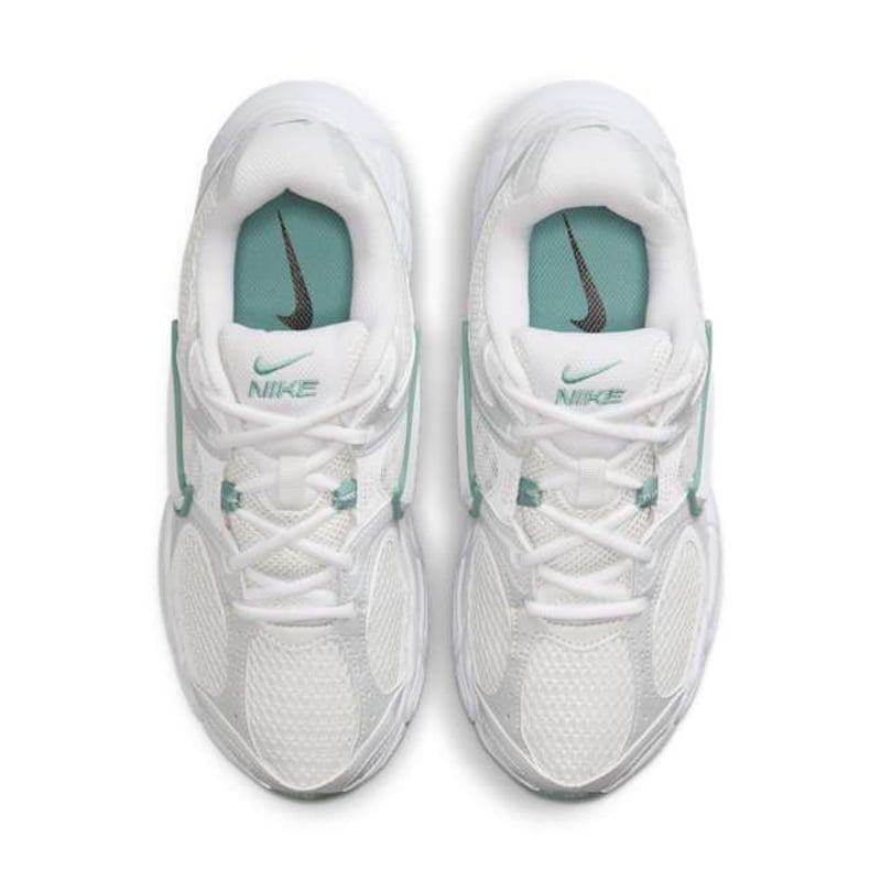 Nike V5 RNR HQ7901-106 04