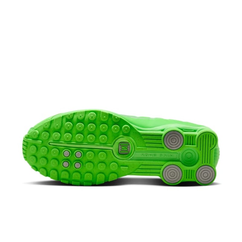 Nike Shox R4 HV0839-398 02