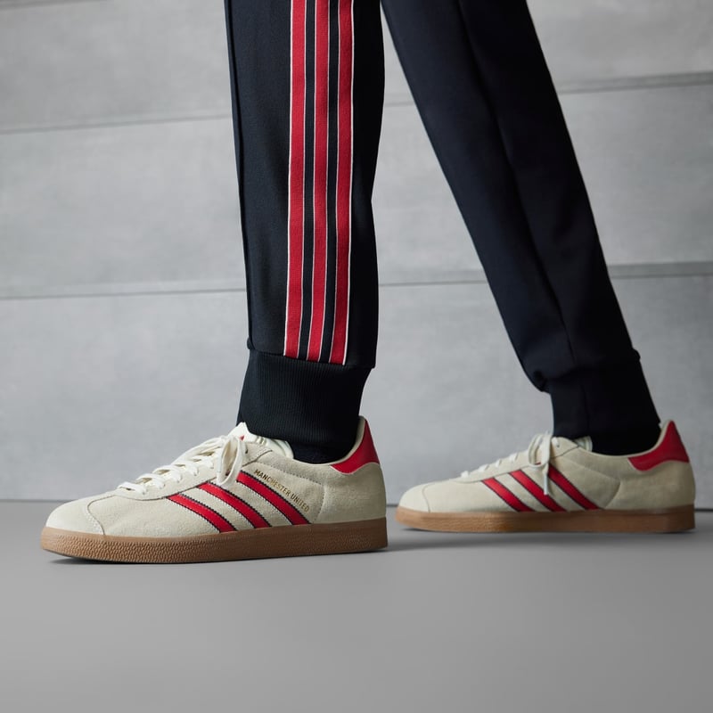 adidas Gazelle Manchester United Terrace Icons JS3040 02
