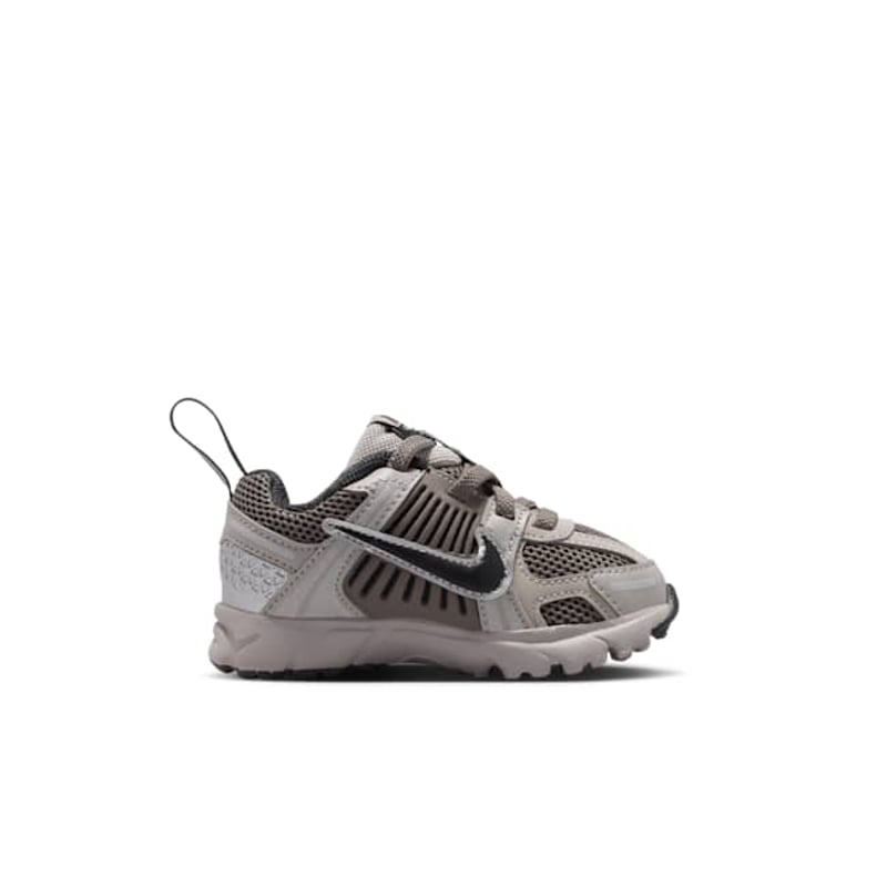 Nike Vomero 5 HF7000-010 03