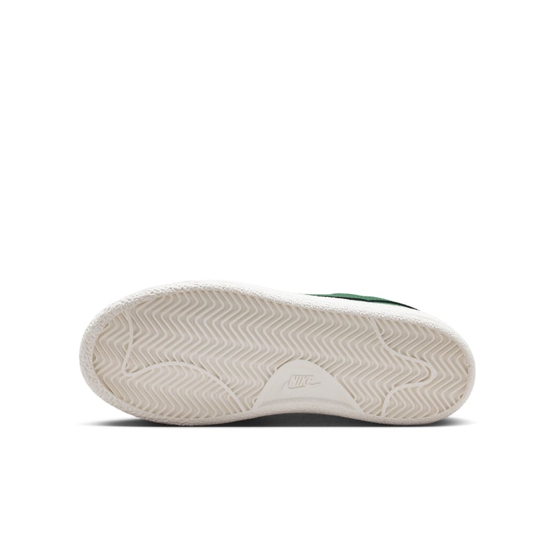 Nike Tennis Classic IV4307-300 02