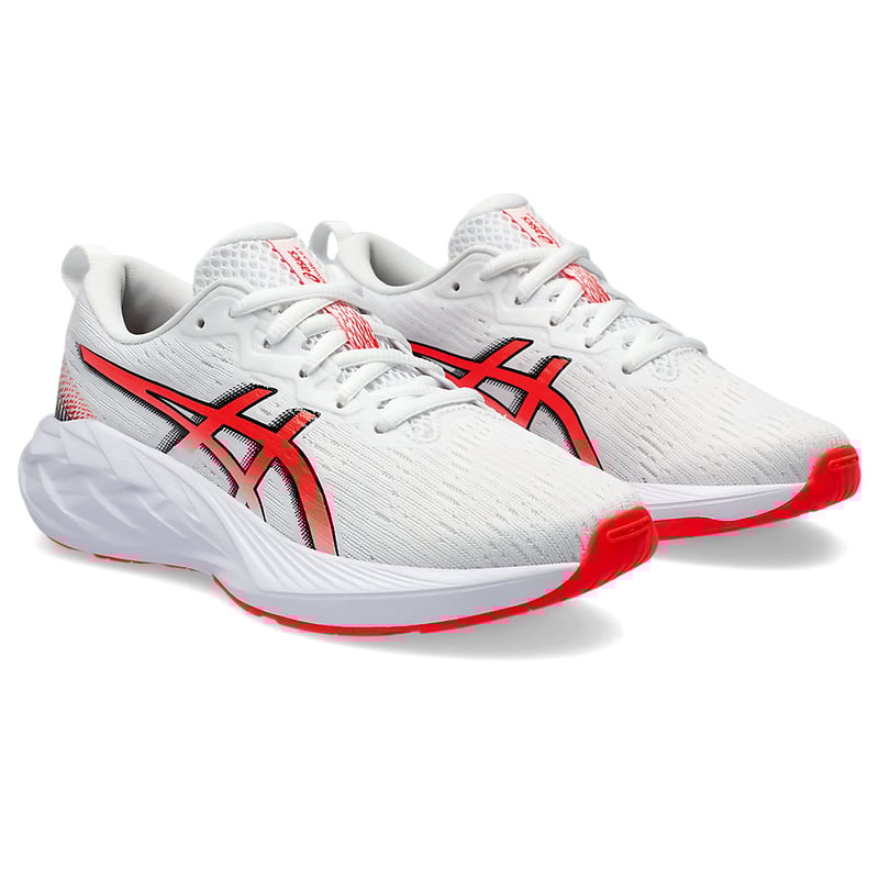 ASICS Novablast 4 1014A317-100 02