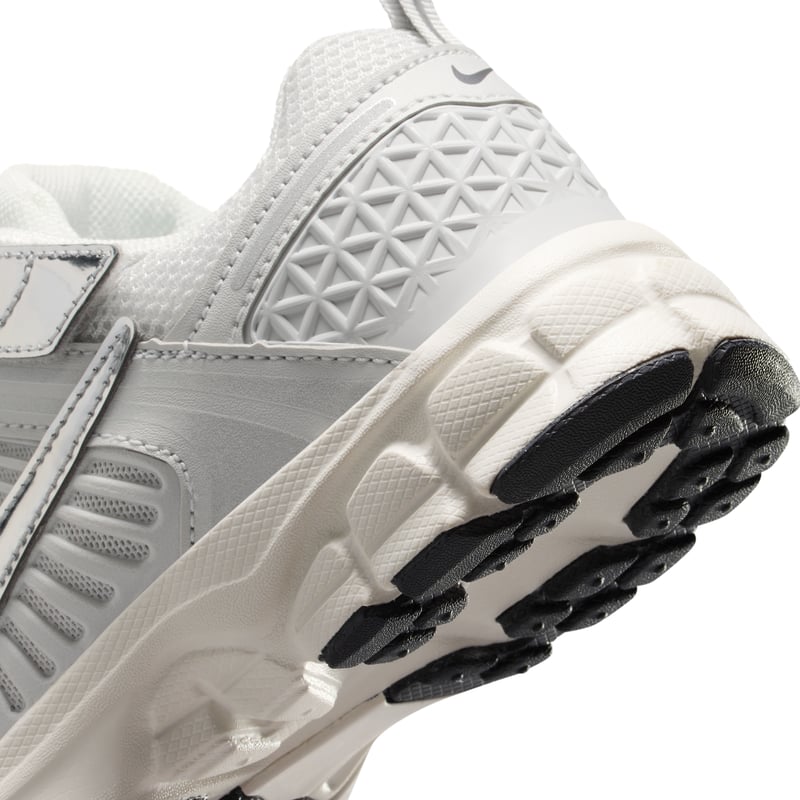 Nike Vomero 5 IM9465-001 08