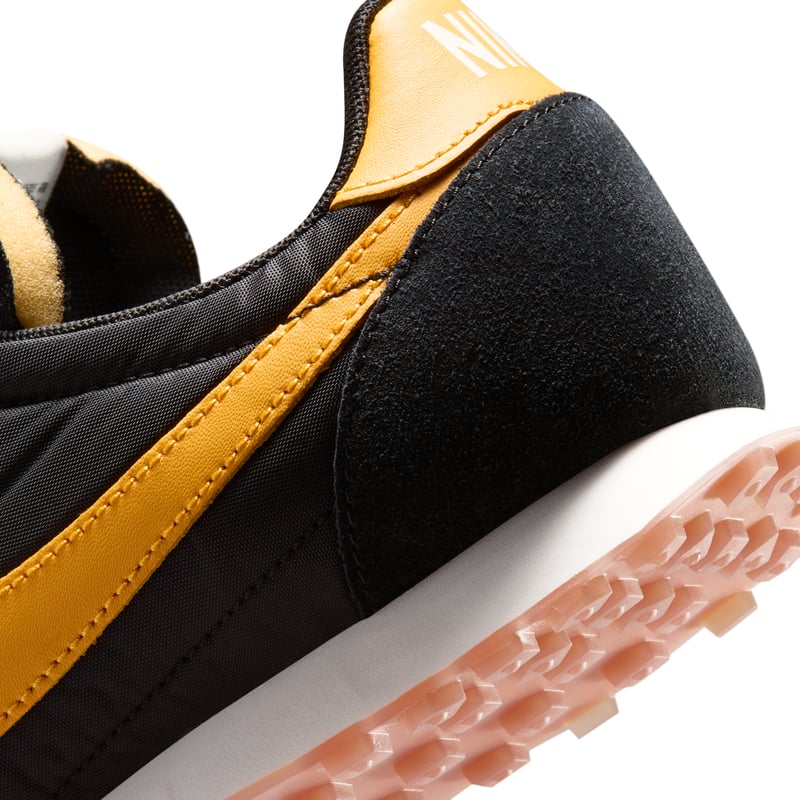 Sneakersy Nike Waffle Racer "Black & University Gold" | Mezczyzni | Sportstyle | 08 | SPORTSHOWROOM