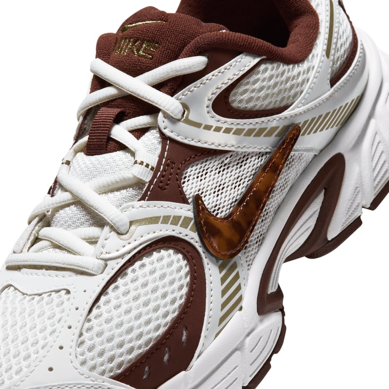 Nike V5 RNR runners "Toirtoise Shell" | Women | Sportstyle | 07 | SPORTSHOWROOM