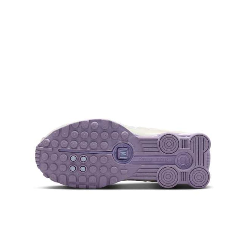 Nike Shox R4 IH4050-001 02