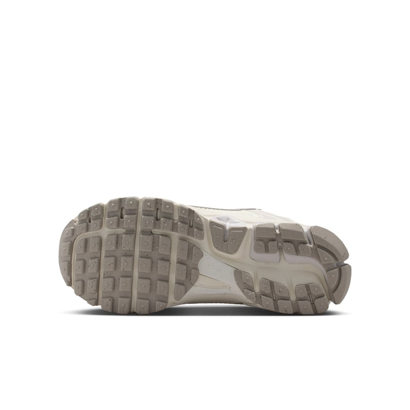 Nike Vomero 5 HF6998-108 02