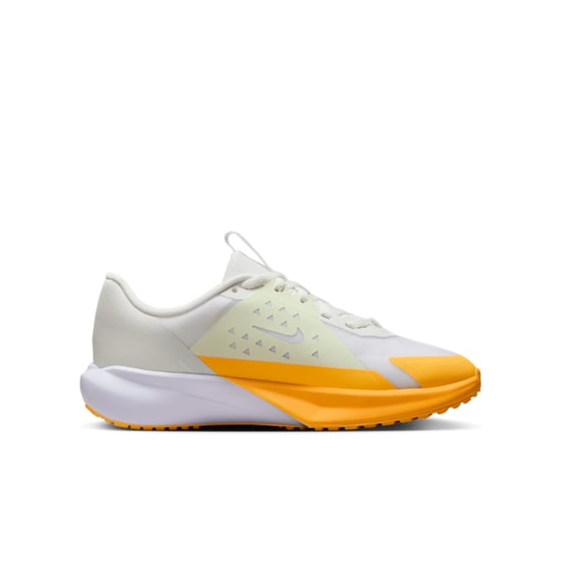 Nike Sonic Fly FZ0017-100 03