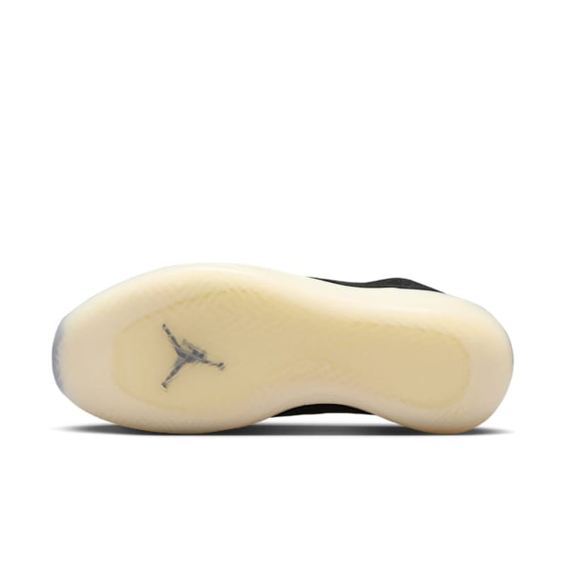 Jordan XXXIX HF0370-001 02