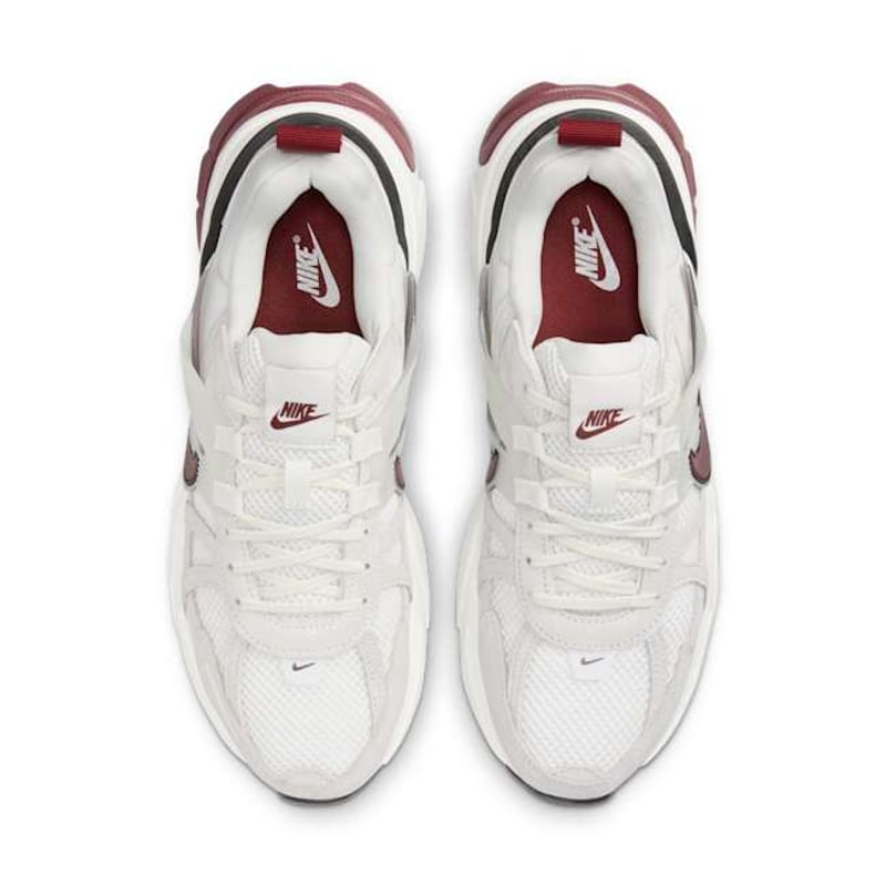 Nike V2K Run SE HQ3500-100 04