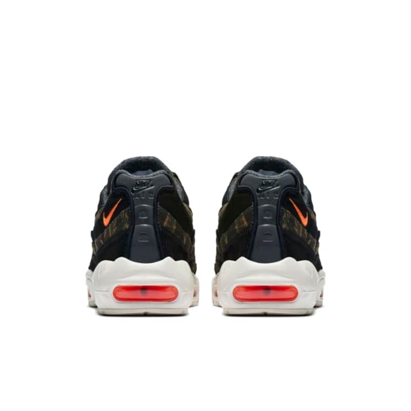 Nike Air Max 95 x Carhartt WIP AV3866-001 06
