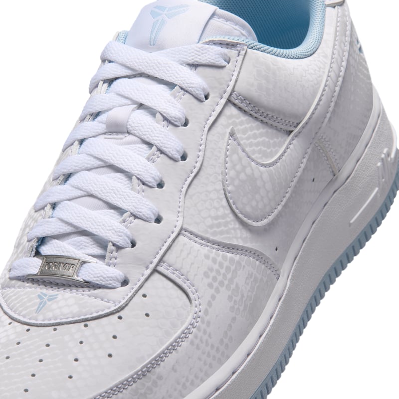 Nike Kobe Air Force 1 Low Sneaker "White & Armory Blue" | Herren | Sportstyle | 07 | SPORTSHOWROOM