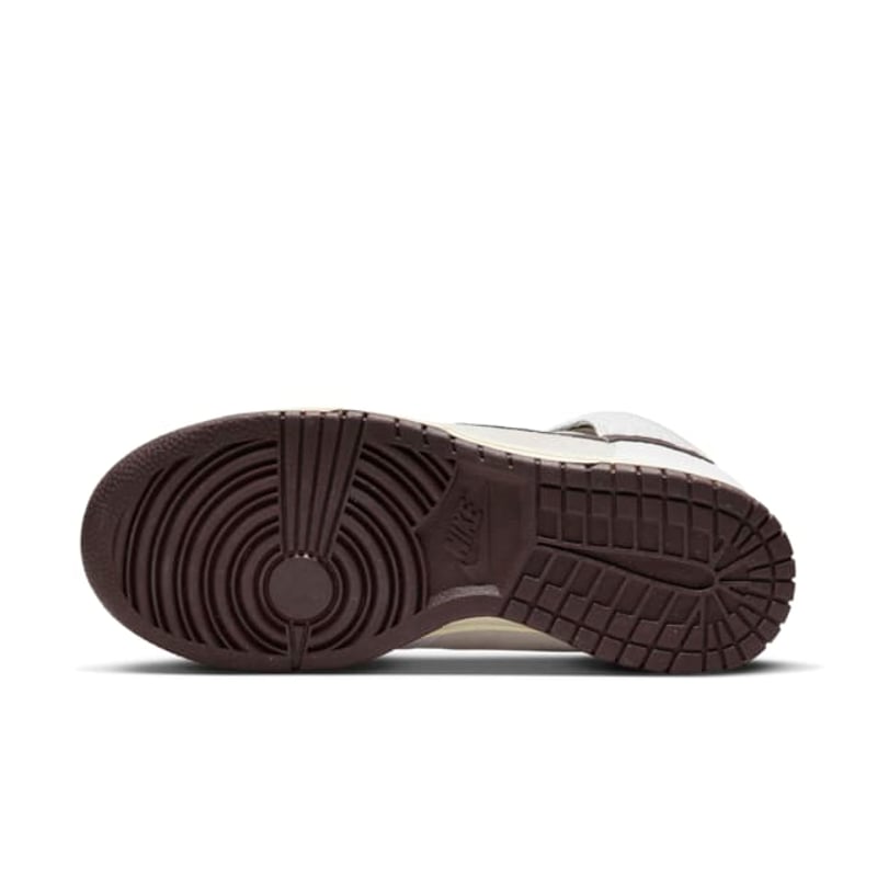 Nike Dunk High FB8482-100 02