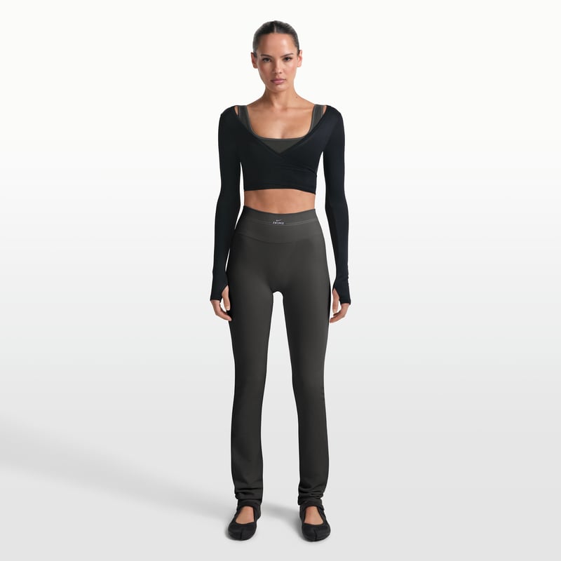 NikeSKIMS Ribbed Seamless IU8303-054 01