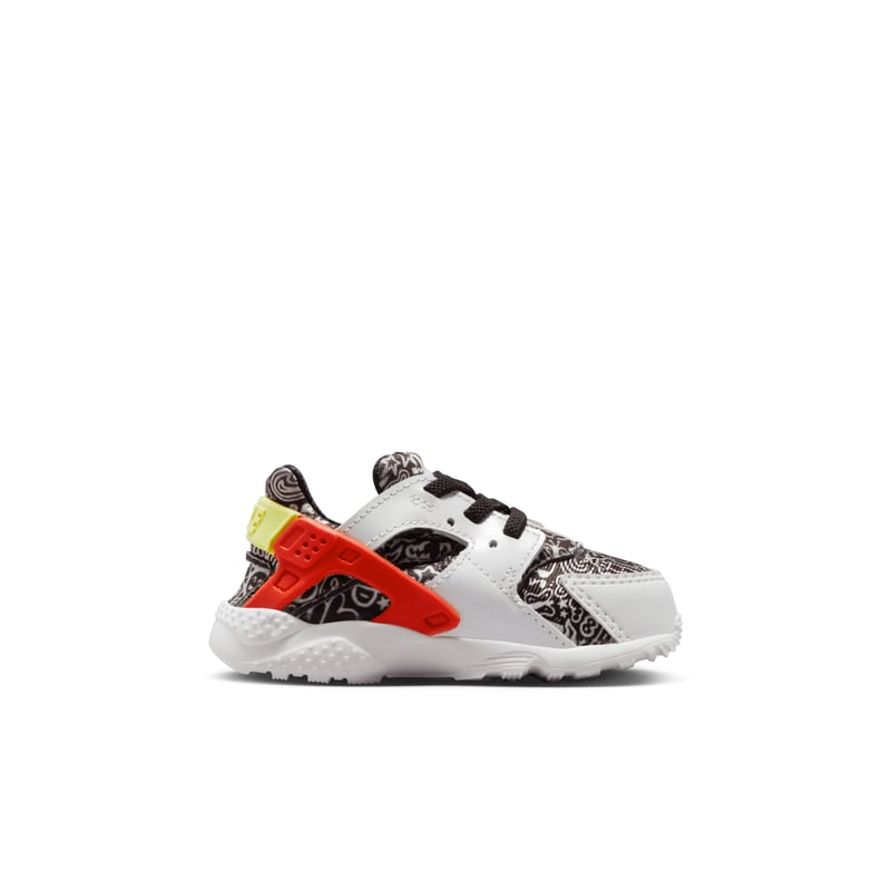 Nike Huarache Run SE DV2244-100 03