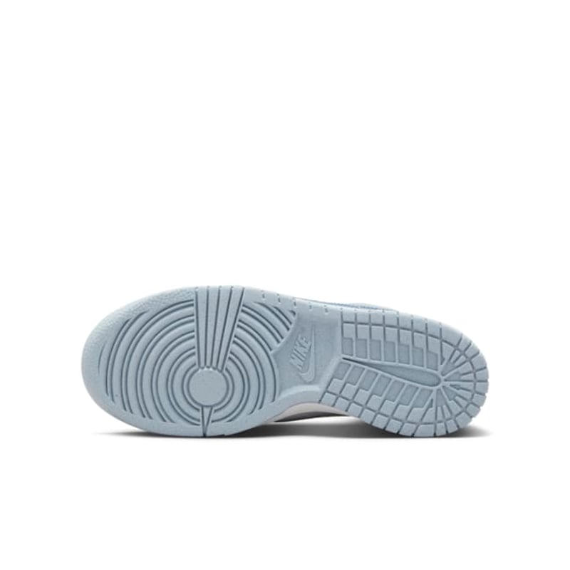 Nike Dunk Low Next Nature FJ4668-400 02