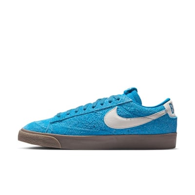 Nike Blazer Low x Devin Booker ‘Chevy’ HV2197-400 01