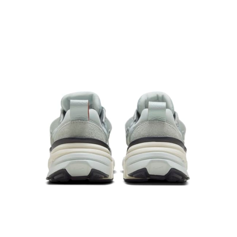 Nike V2K Run FN6703-003 06