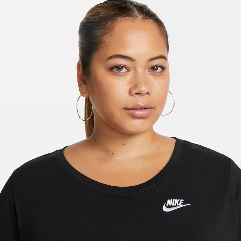 Nike Club Essentials FD0646-010 03
