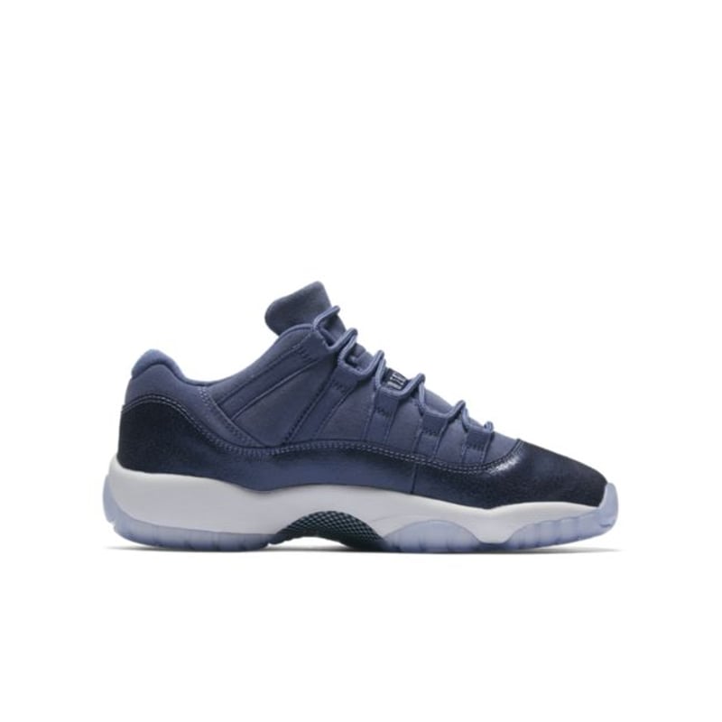 Jordan 11 Retro Low 580521-408 03