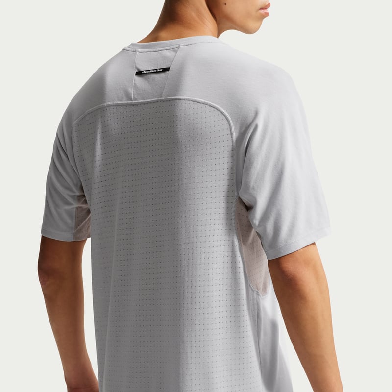 Nike ACG 'Solar Chase' Dri-FIT ADV Shirt "Grey Fog & College Grey" | Men | Outdoor | 02 | SPORTSHOWROOM