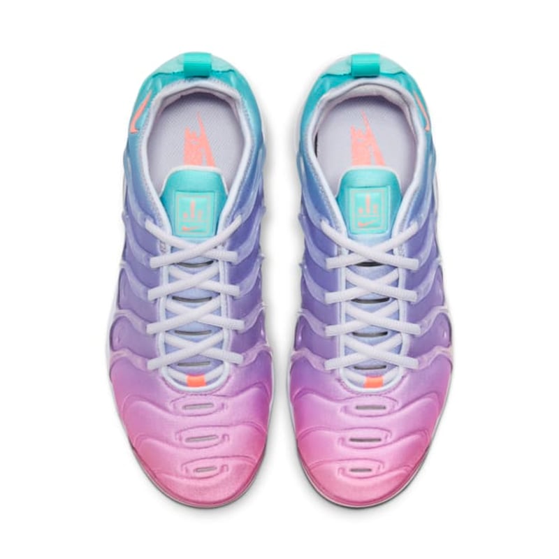 Nike Air VaporMax Plus CW5593-700 04