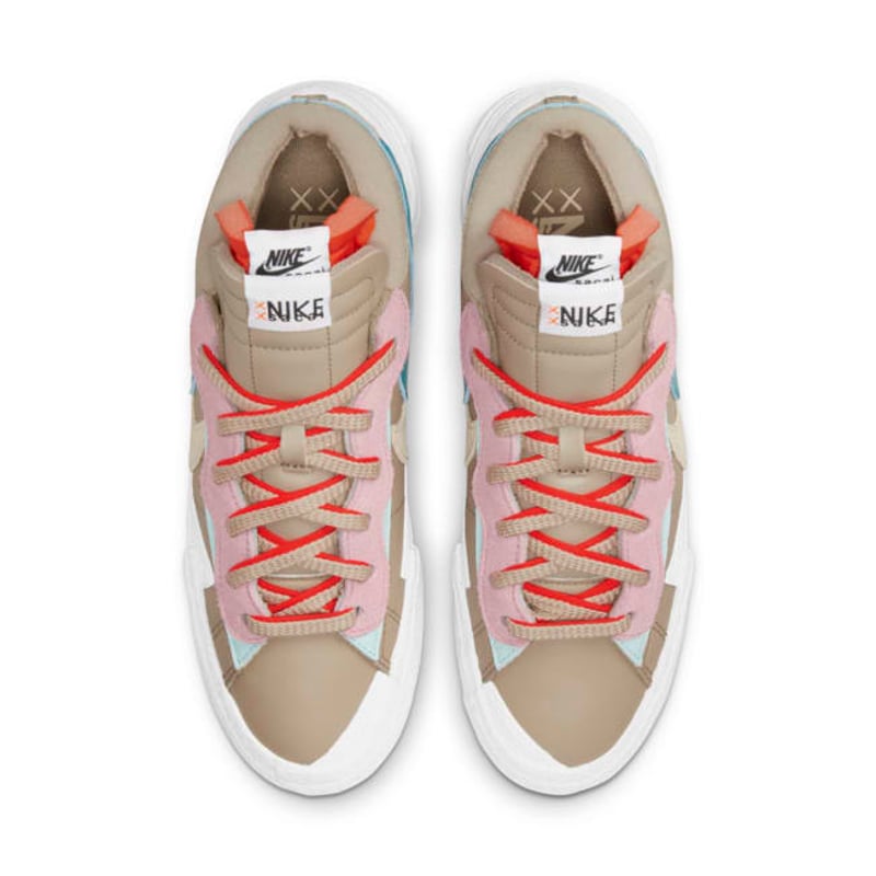 Nike Blazer Low x KAWS x sacai DM7901-200 04