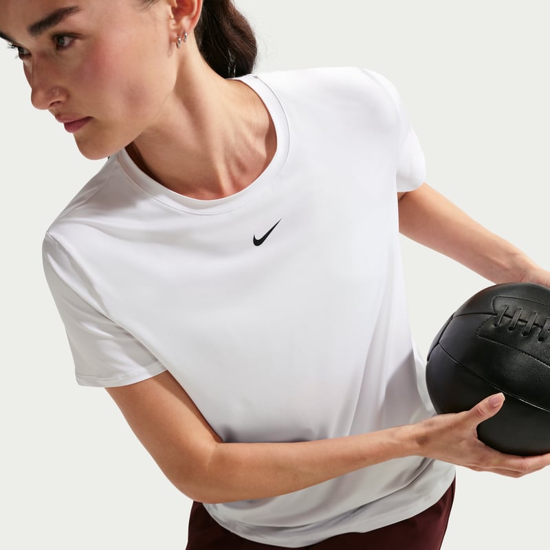 Nike One Classic Dri-FIT FN2798-101 03