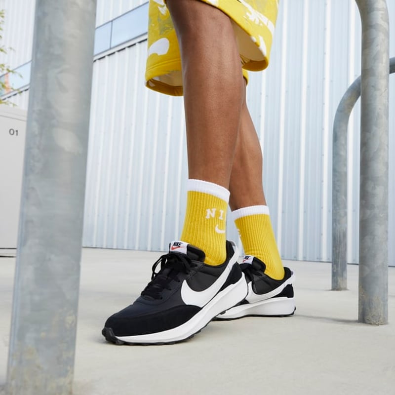 Nike Waffle Debut DH9522-001 02
