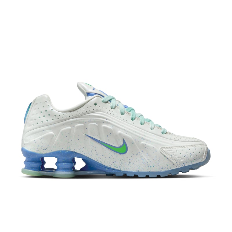 Nike Shox R4 IH2343-100 03