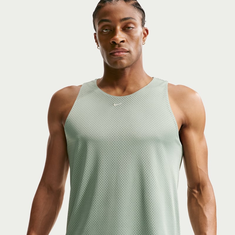 Nike Standard Issue Dri-FIT Practice Mesh IF2600-006 01