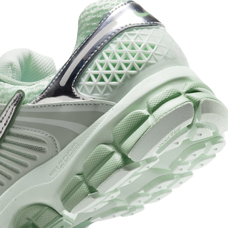 Nike Zoom Vomero 5 IV4311-300 08
