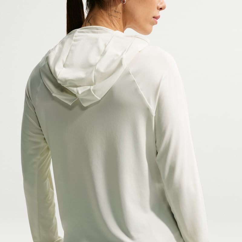 Top Nike ACG "Solar Chase" Dri-FIT UV Protection Hooded "Sea Glass & Black Spruce" | Mulher | Exterior | 02 | SPORTSHOWROOM